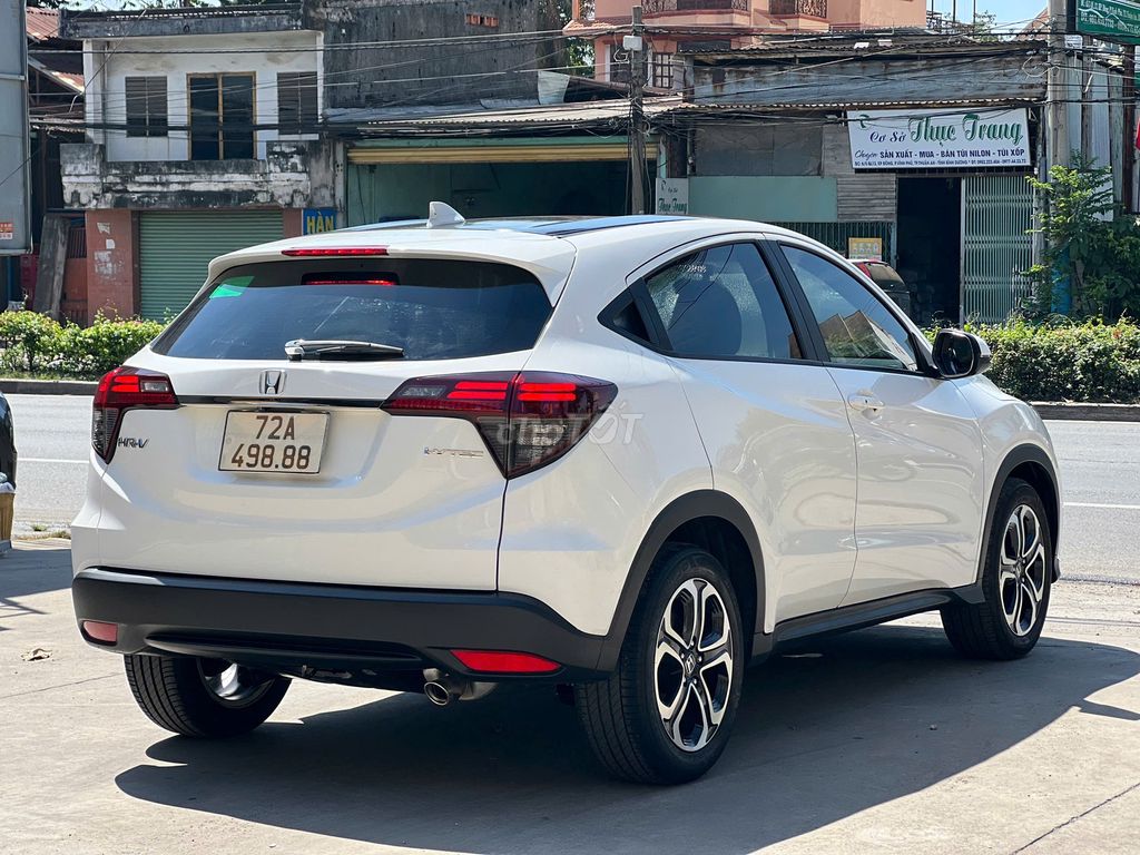 Honda HRV 2018 xe đẹp bảo dưỡng full hãng. Mua bán Ô tô tại Thành phố Biên Hòa Đồng Nai được đăng bởi Thái Phạm hình 7