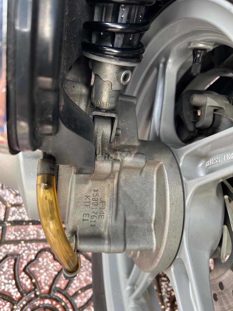 Honda SH 125 2010 Bạc 5001 km. Mua bán Xe máy tại Quận Bình Thạnh Tp Hồ Chí Minh được đăng bởi  TUAN hình 5