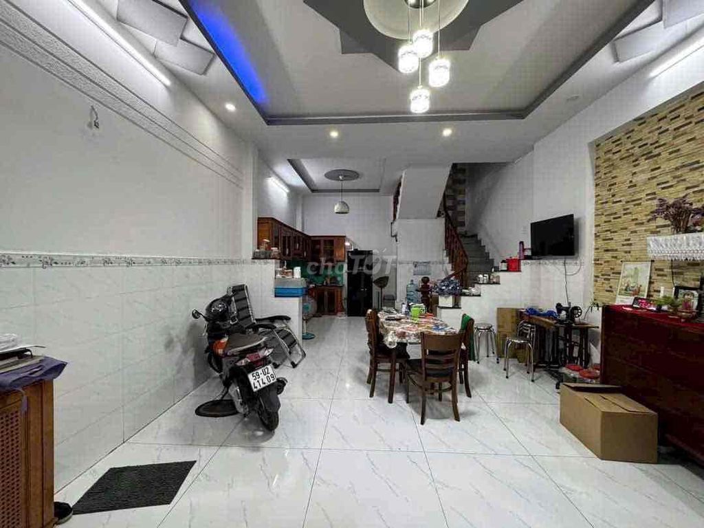 Nhà Cho Thuê nguyên cân 12tr ở Bình Tân. Cho thuê Nhà ở tại Quận Bình Tân Tp Hồ Chí Minh được đăng bởi Quốc Trung hình 3