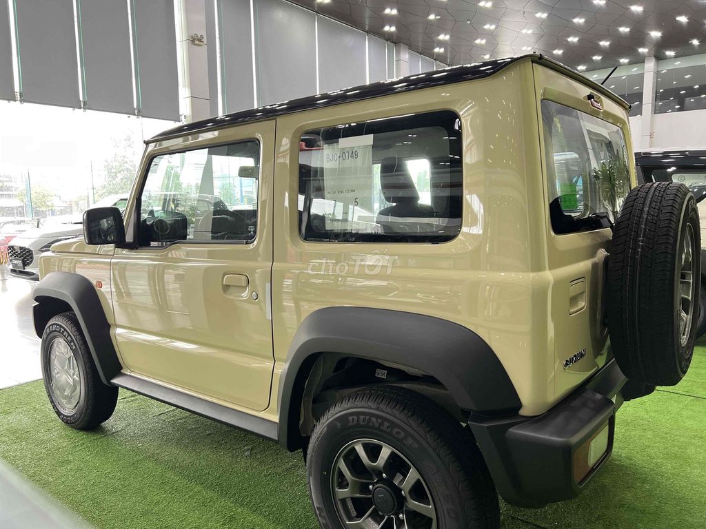 Suzuki jimny sẵn xe giá *** thị trường. Mua bán Ô tô tại Thành phố Dĩ An Bình Dương được đăng bởi Nguyễn An hình 6