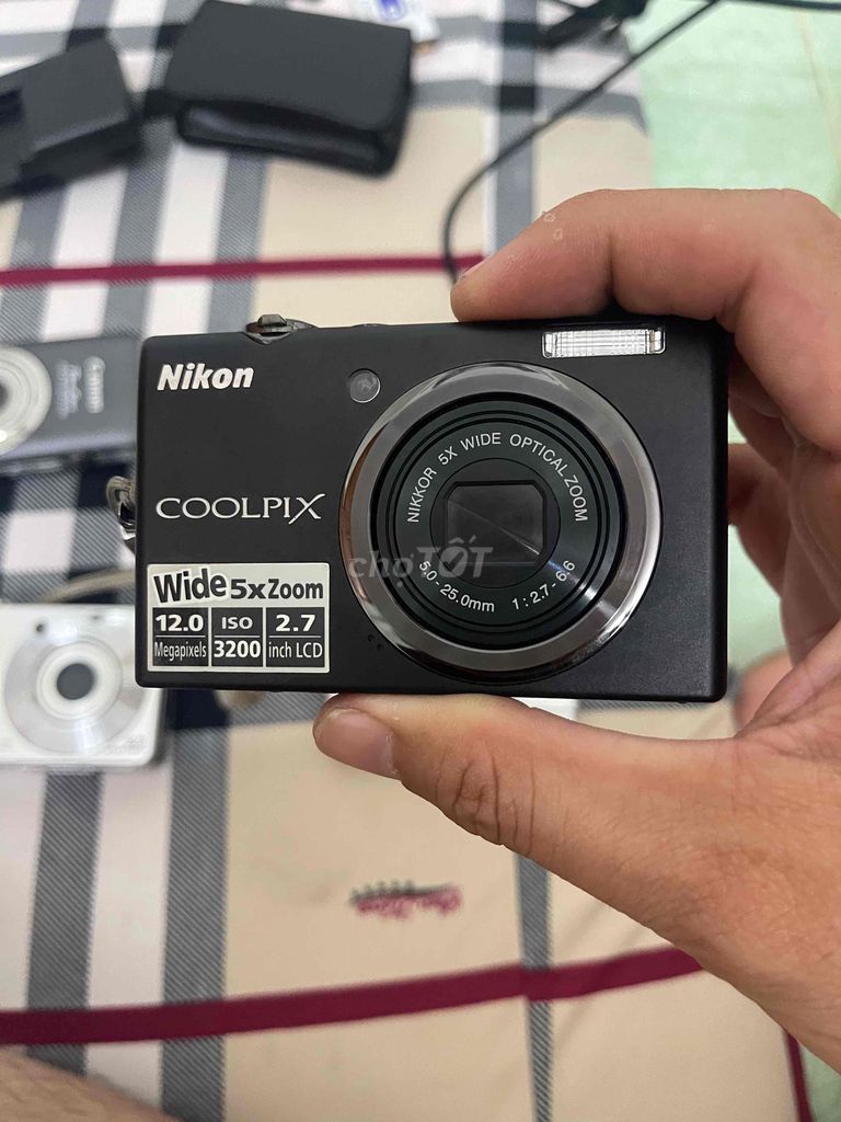 Máy ảnh Nikon Coolpix S570 Đen. Mua bán Máy ảnh, Máy quay tại Thành phố Long Xuyên An Giang được đăng bởi austintran hình 1