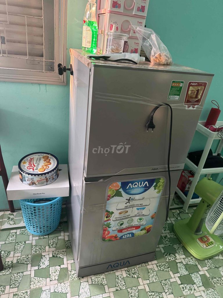 Tủ lạnh Aqua 123 L Xám đã qua sử dụng. Mua bán Tủ lạnh tại Thành phố Mỹ Tho Tiền Giang được đăng bởi Tuấn Thanh hình 1