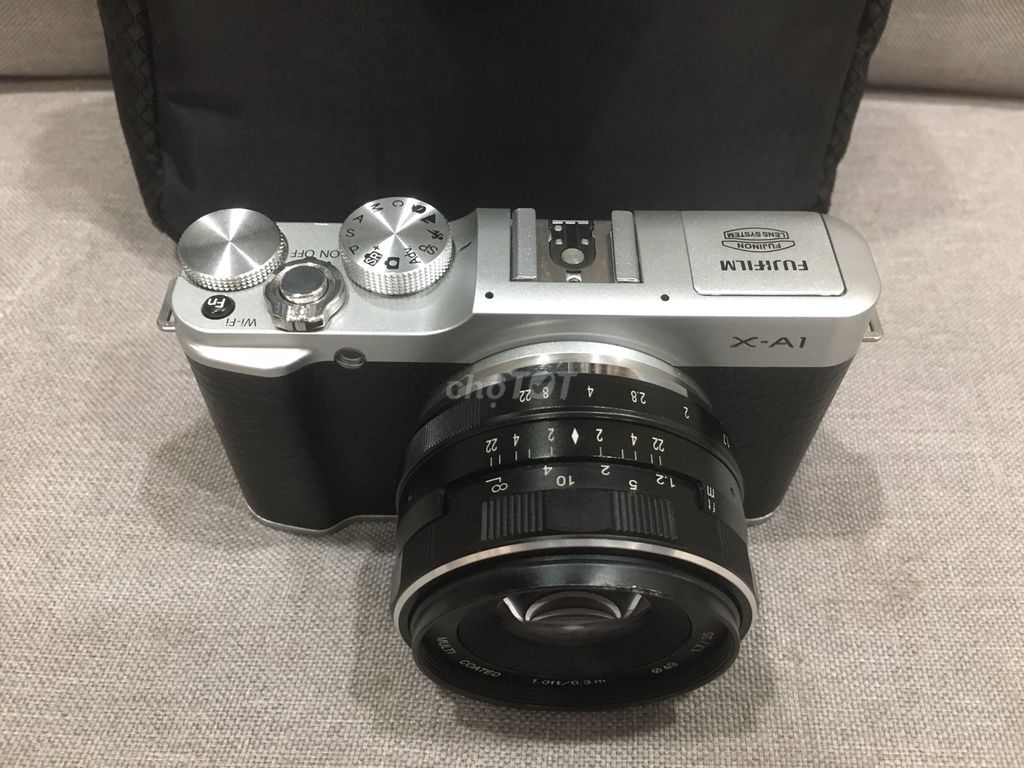 Bán Fujifilm X-A1 kèm lens như hình