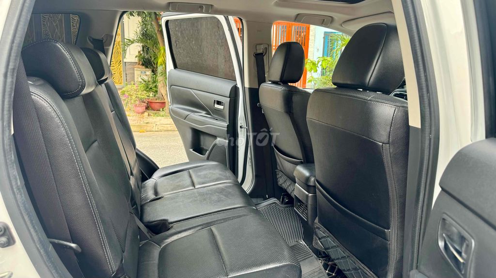 Mitsubishi Outlander 2019 2.0 CVT Premium - 92000. Mua bán Ô tô tại Huyện Bình Chánh Tp Hồ Chí Minh được đăng bởi TAN THANH AUTO hình 12