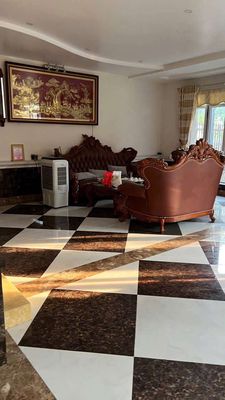 Cho Thuê  Biệt Thự Hoàng Gia. Cho thuê nhà ở tại Thành phố Dĩ An Bình Dương được đăng bởi Long Hải
