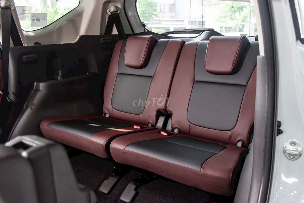 Xpander Cross NEW / Giảm 100% TB /Xe sẵn giao ngay. Mua bán Ô tô tại Quận 1 Tp Hồ Chí Minh được đăng bởi Nam Mitsubishi Quận 1 hình 13