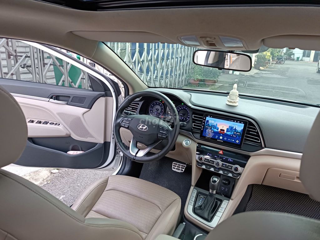 Hyundai Elantra 2021 2.0GLS màu trắng. Mua bán Ô tô tại Quận Gò Vấp Tp Hồ Chí Minh được đăng bởi Huy 702 hình 8