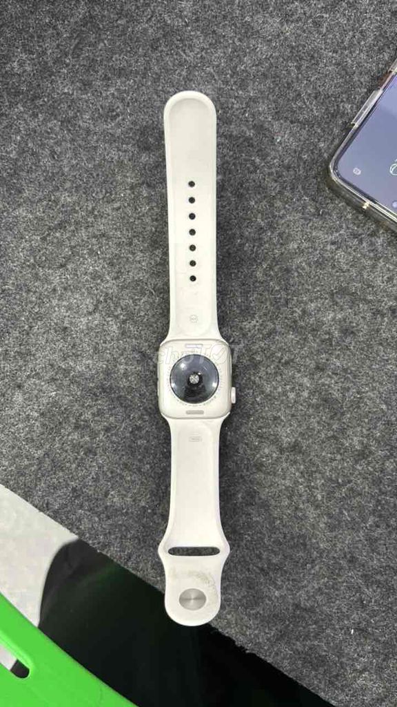 Apple Watch SE 3 GPS Trắng. Mua bán Thiết bị đeo thông minh tại Thành phố Dĩ An Bình Dương được đăng bởi Duyên Nguyễn hình 1
