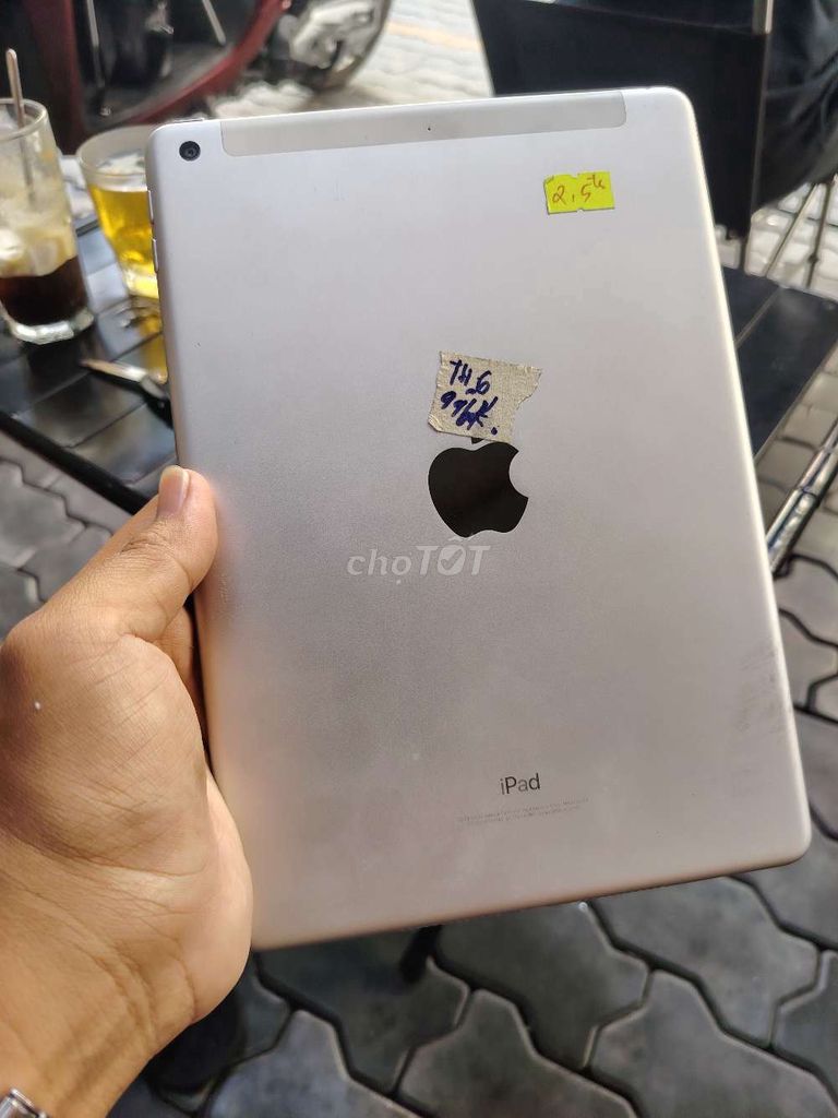 Apple iPad geb 6 xài sim dc gl giao lưu . Mua bán Máy tính bảng tại Huyện Nhà Bè Tp Hồ Chí Minh được đăng bởi trường thịnh hình 1