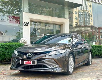 Camry2.5Q 2021 xe đẹp màu hiếm ít đụng hàng