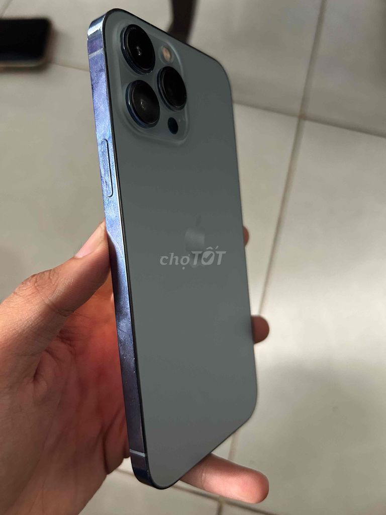 iPhone 13 Pro Max Xám Đã sử dụng. Mua bán Điện thoại tại Huyện Bình Chánh Tp Hồ Chí Minh được đăng bởi Huy Tuấn hình 1