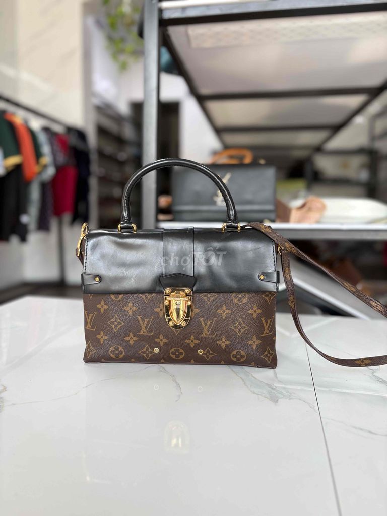 Túi xách Louis Vuitton Nữ Da. Mua bán Túi xách tại Thành phố Rạch Giá Kiên Giang được đăng bởi Túi secondhand hình 1