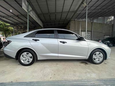 Hyundai Accent 2025 Số sàn 16000 km Bạc