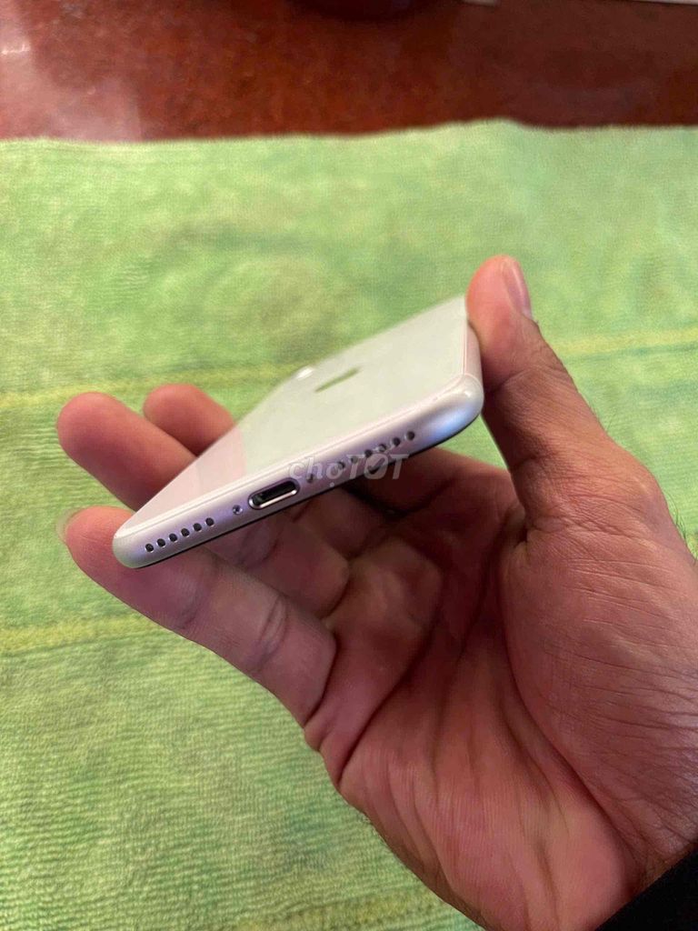 bán iphone SE 2020/64G. Mua bán Điện thoại tại Quận Gò Vấp Tp Hồ Chí Minh được đăng bởi Nghe Nhìn hình 2