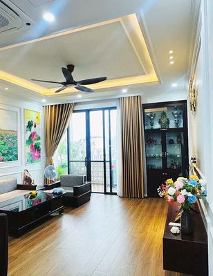 Nhà đẹp Trần Cung-42m x 7T- thang máy- ngõ nông- KD-ô tô g- 10,88 tỷ. Mua bán nhà ở tại Quận Cầu Giấy Hà Nội được đăng bởi Vân Anh