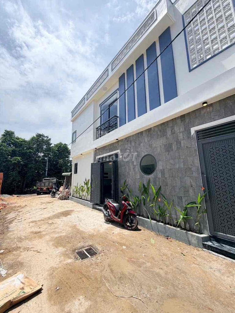 NHÀ SỔ RIÊNG MỚI XÂY GẦN CHỢ ĐỒN CHỈ 2,89 TỶ