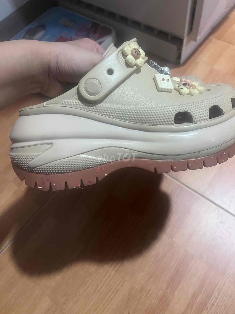 Dép Crocs Nữ W6 Kem 7cm. Mua bán Giày dép tại Quận 12 Tp Hồ Chí Minh được đăng bởi bao anh hình 1