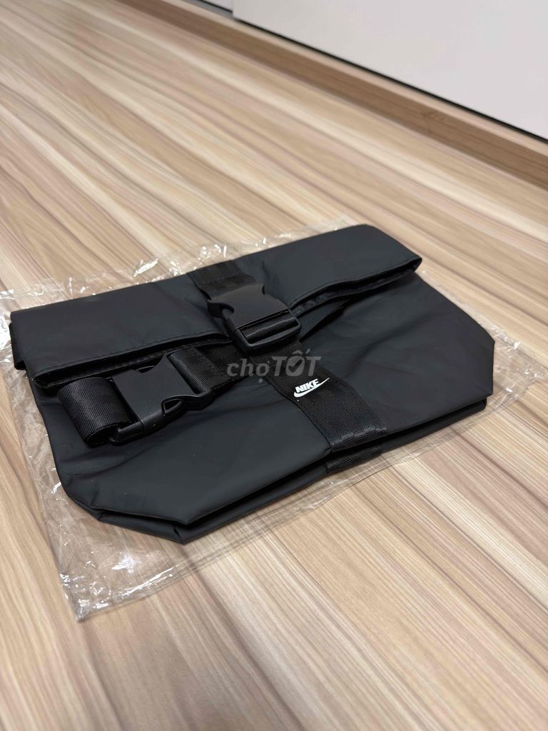 Túi đeo chéo Nike Đen Bền bỉ. Mua bán Túi xách tại Quận 6 Tp Hồ Chí Minh được đăng bởi Gift And Tester hình 1