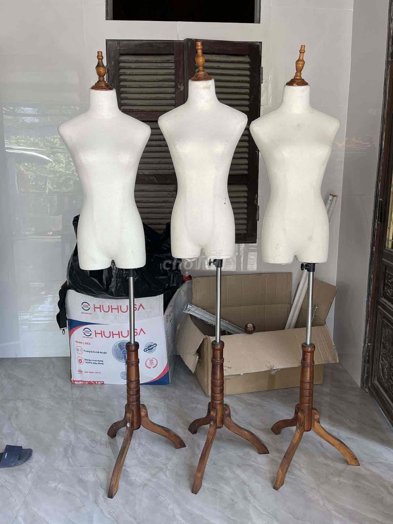 Manocanh Nữ Gỗ Trắng Còn mới. Mua bán Đồ chuyên dụng, Giống nuôi trồng tại Thành phố Huế Thừa Thiên Huế được đăng bởi Nhân Nguyễn hình 1