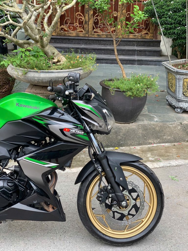 Kawasaki Z300 2018 có trả góp trao đổi ✅. Mua bán Xe máy tại Quận Thanh Xuân Hà Nội được đăng bởi Phú Lý hình 5