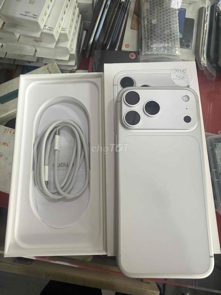 iPhone 15 Pro Max Bạc Mới. Mua bán Điện thoại tại Quận Tân Phú Tp Hồ Chí Minh được đăng bởi Nhất S T O R E hình 1