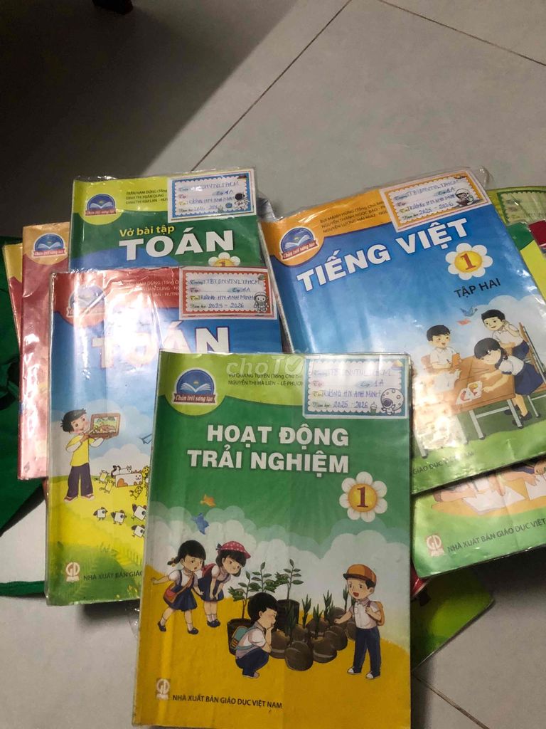 Sách bài tập Lớp 1 Chân trời sáng tạo. Mua bán Sách tại Quận 11 Tp Hồ Chí Minh được đăng bởi Hoàng yến hình 1