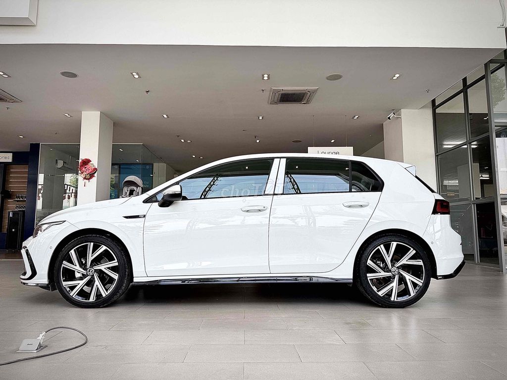 Volkswagen Golf Hybrid R-Line Nhập Đức. Mua bán Ô tô tại Thành phố Thủ Đức Tp Hồ Chí Minh được đăng bởi Khang Volkswagen hình 4