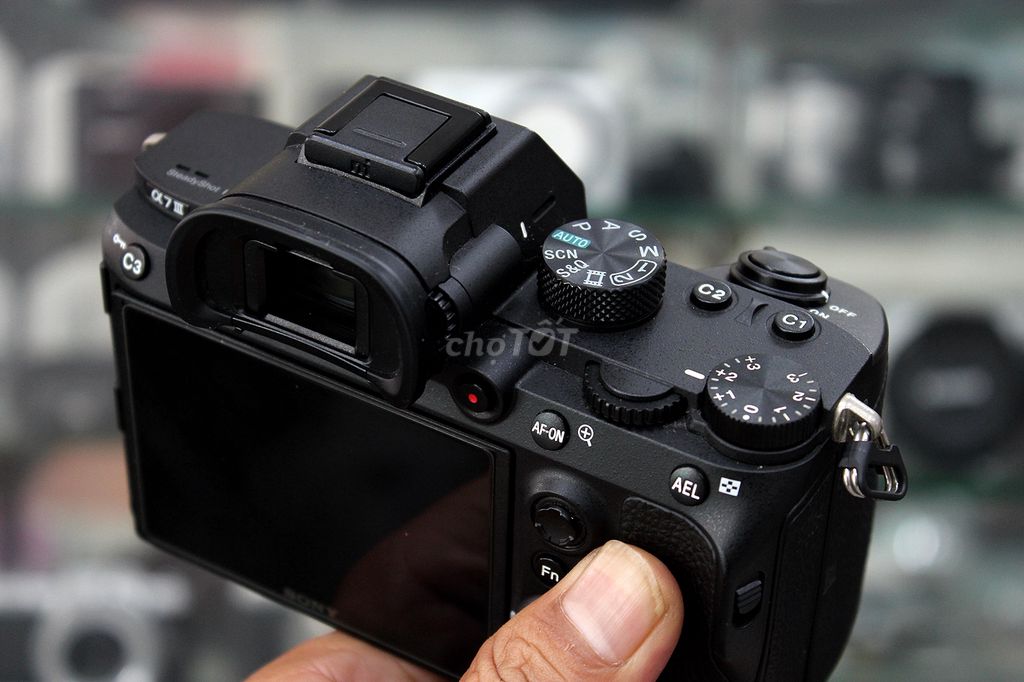 cần bán sony A7iii đẹp