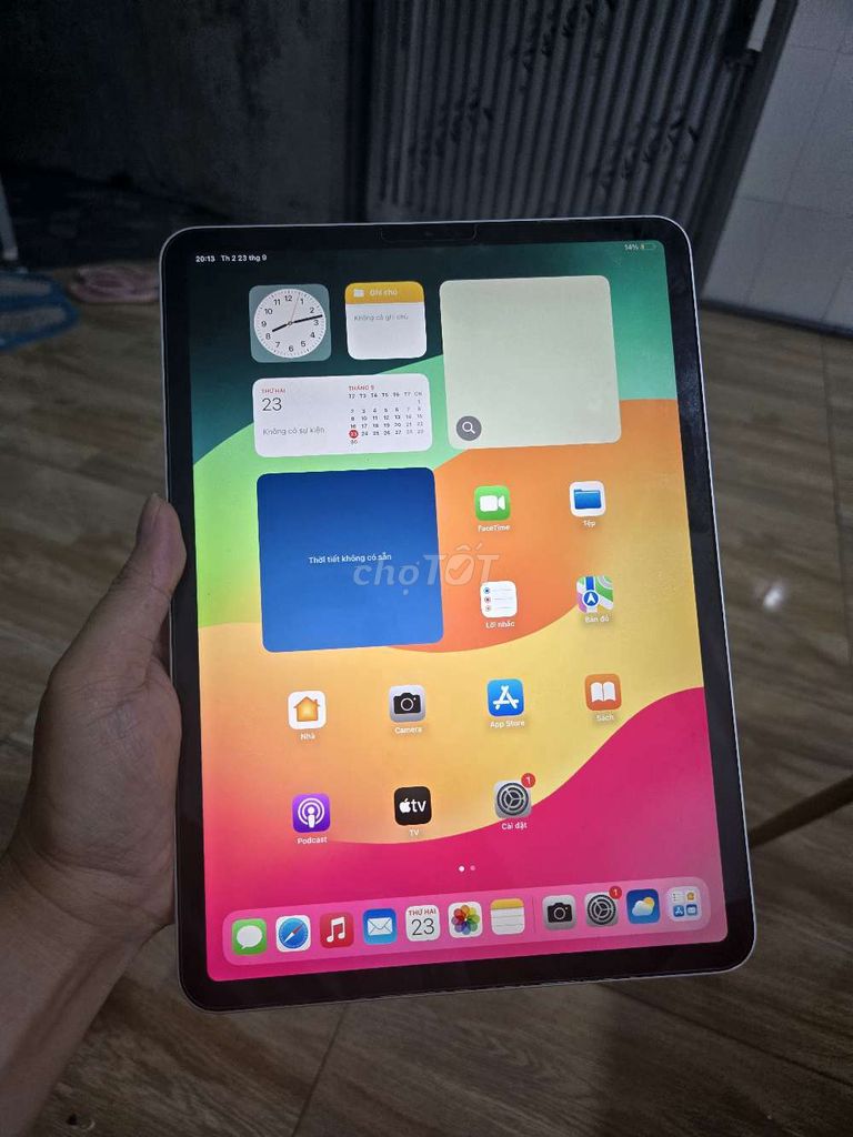 ipad pro 11" 2018 wifi 64G zin full. Viền cấn nhẹ