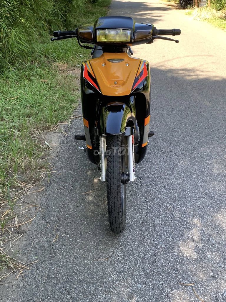 Satria 2000 , máy full 120 , 5 và 6 số ( tùy xe ). Mua bán Xe máy tại Thành phố Huế Thừa Thiên Huế được đăng bởi Bình Minh hình 5