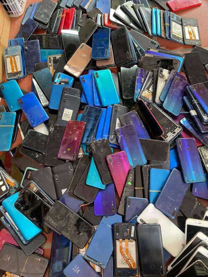 mua xác iPhone  3,4,5,6 và các dòng xác androi. Mua bán Điện thoại tại Quận Đống Đa Hà Nội được đăng bởi mua maim cũ hỏng  hình 1