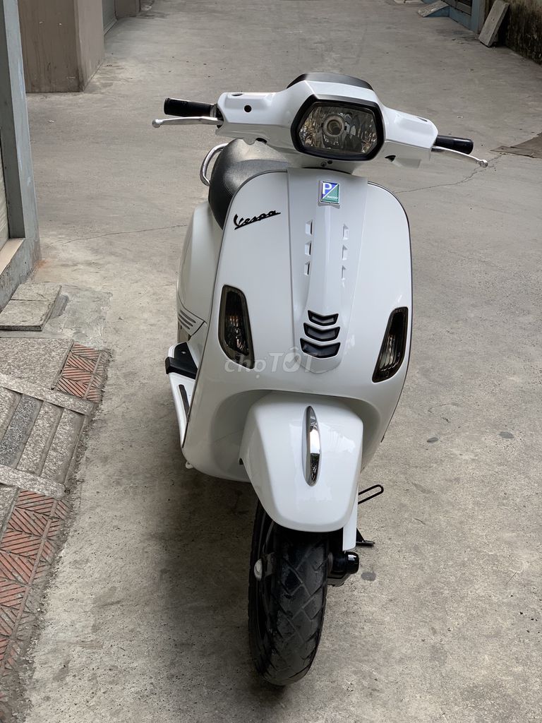 Vespa 125ie phun xăng điện tử