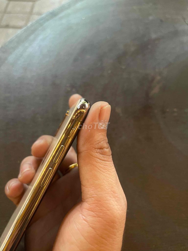 Apple iPhone Xs 64GB Vàng Đã thay pin. Mua bán Điện thoại tại Quận Tân Phú Tp Hồ Chí Minh được đăng bởi anh ba báo hình 1