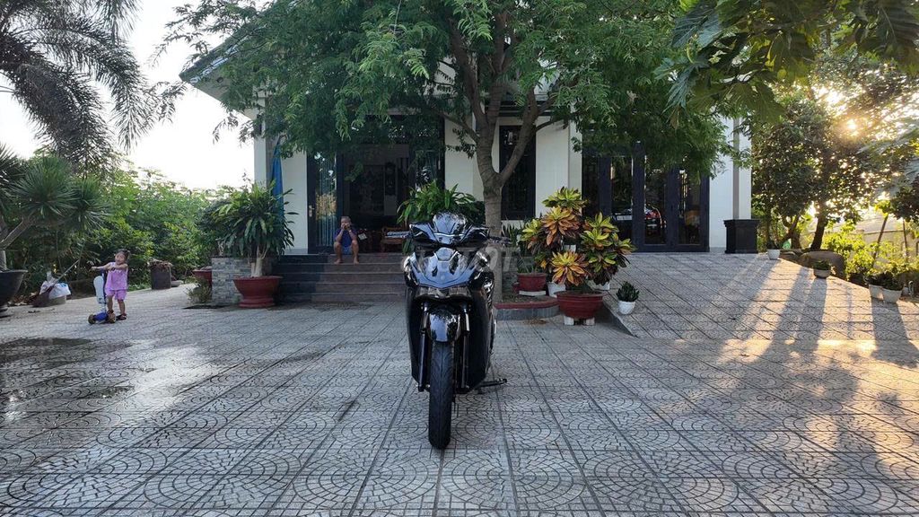 Lên đời 350 nên cần ra đi em SH 150. Mua bán Xe máy tại Quận Thanh Khê Đà Nẵng được đăng bởi Văn huy hình 7