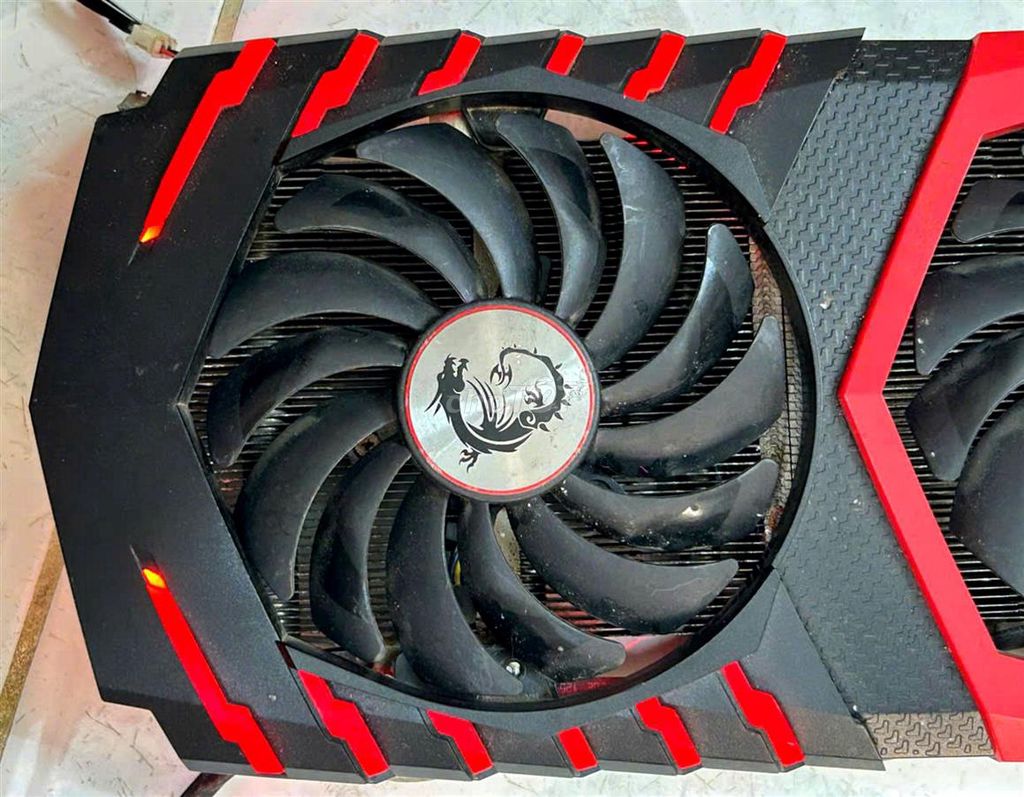 Tản nhiệt VGA MSI GTX 1050 GAMING X. Mua bán Linh kiện (RAM, Card...) tại Quận Phú Nhuận Tp Hồ Chí Minh được đăng bởi hoa le 3 hình 1