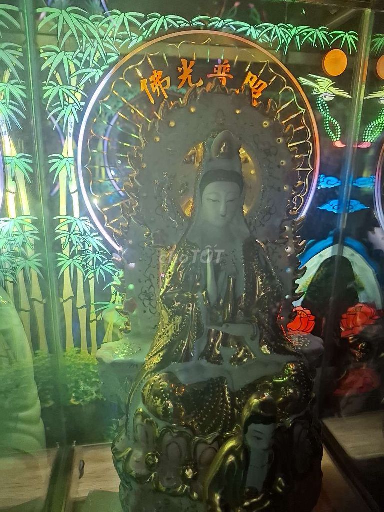 Tượng Quan Âm Sứ Trung Quốc 30cm Có tủ kínhđèn. Mua bán Đồ sưu tầm, đồ cổ tại Huyện Cần Giuộc Long An được đăng bởi Phương hình 1