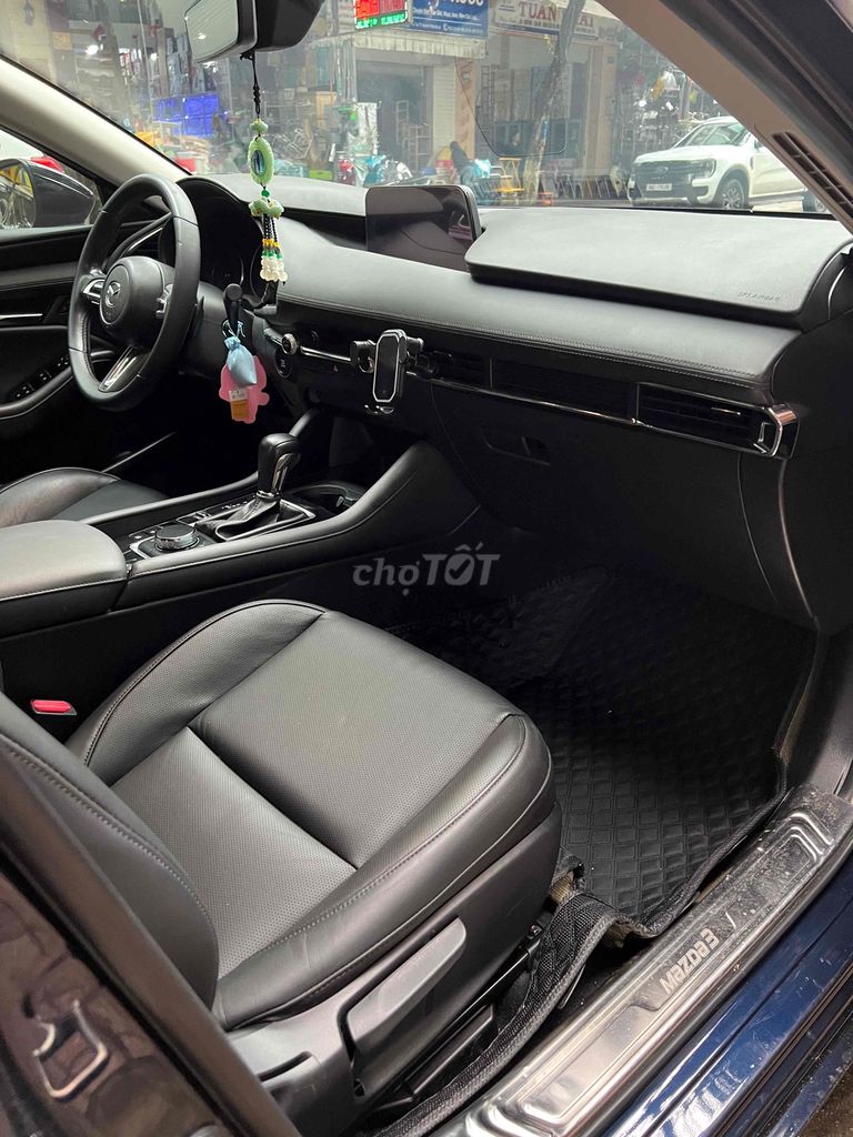 Mazda 3 2022 1.5L Luxury - 59000 km. Mua bán Ô tô tại Thành phố Buôn Ma Thuột Đắk Lắk được đăng bởi Trần quốc văn hình 6