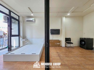 CHDV FULL NỘI THẤT, TÁCH BẾP, CỬA SỔ TRỜI SIÊU RỘNG