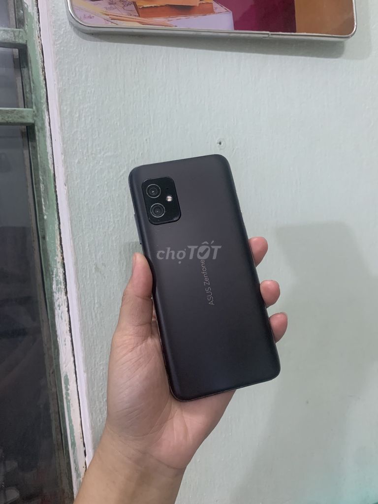 Asus Zenfone 8 đen 128GB/8GB Snapdragon 888. Mua bán Điện thoại tại Quận Hải Châu Đà Nẵng được đăng bởi Linh  hình 1
