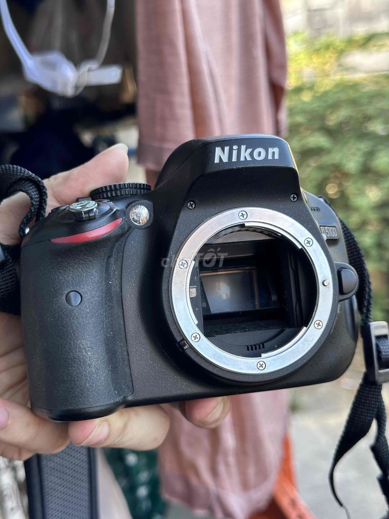 Máy ảnh Nikon D5100 kèm lens yonguo F1.8 50mm ngon. Mua bán Máy ảnh, Máy quay tại Quận Sơn Trà Đà Nẵng được đăng bởi DX hình 1