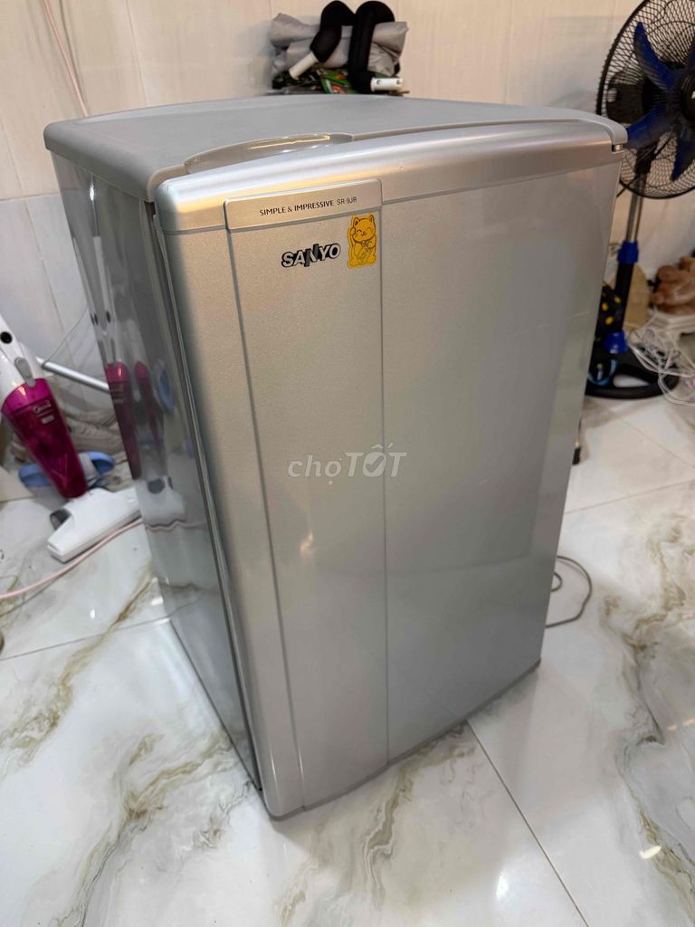 Tủ lạnh Sanyo SR-9JR 90 lít Xám. Mua bán Tủ lạnh tại Huyện Nhà Bè Tp Hồ Chí Minh được đăng bởi Minh Châu hình 1