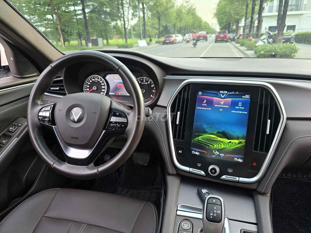 VinFast Lux A2.0 2019 Plus 2.0 AT - 65000 km. Mua bán Ô tô tại Quận Thanh Xuân Hà Nội được đăng bởi Cường Auto 266 hình 9