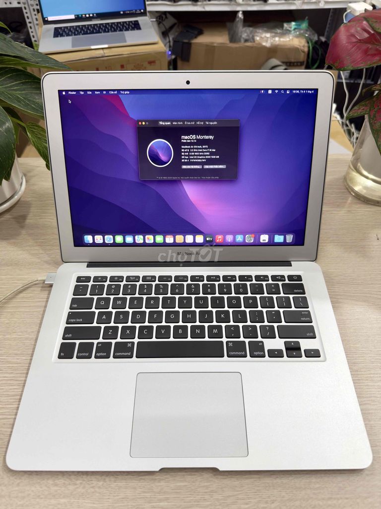Mac Air 2017 i7|Ram8|SSD512GB 13inch máy zin đẹp. Mua bán Laptop tại Quận Hai Bà Trưng Hà Nội được đăng bởi Akiba shop hình 1