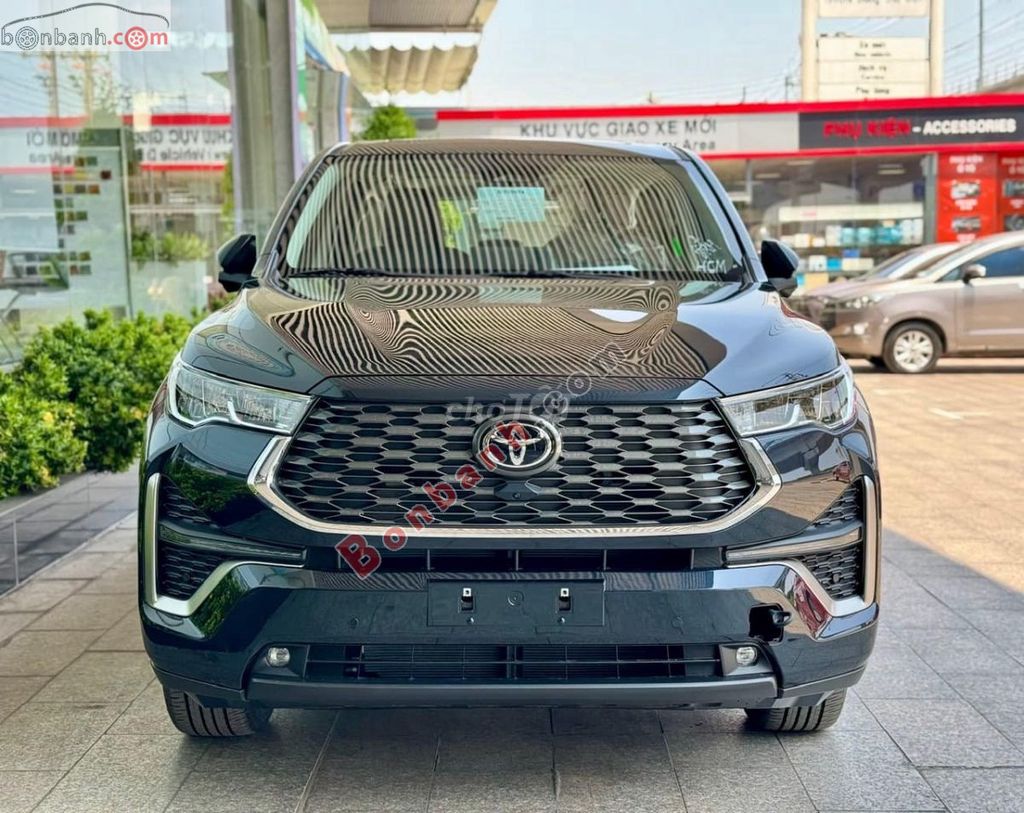 Toyota Innova Cross 2025. Mua bán Ô tô tại Quận 12 Tp Hồ Chí Minh được đăng bởi LY TOYOTA hình 1