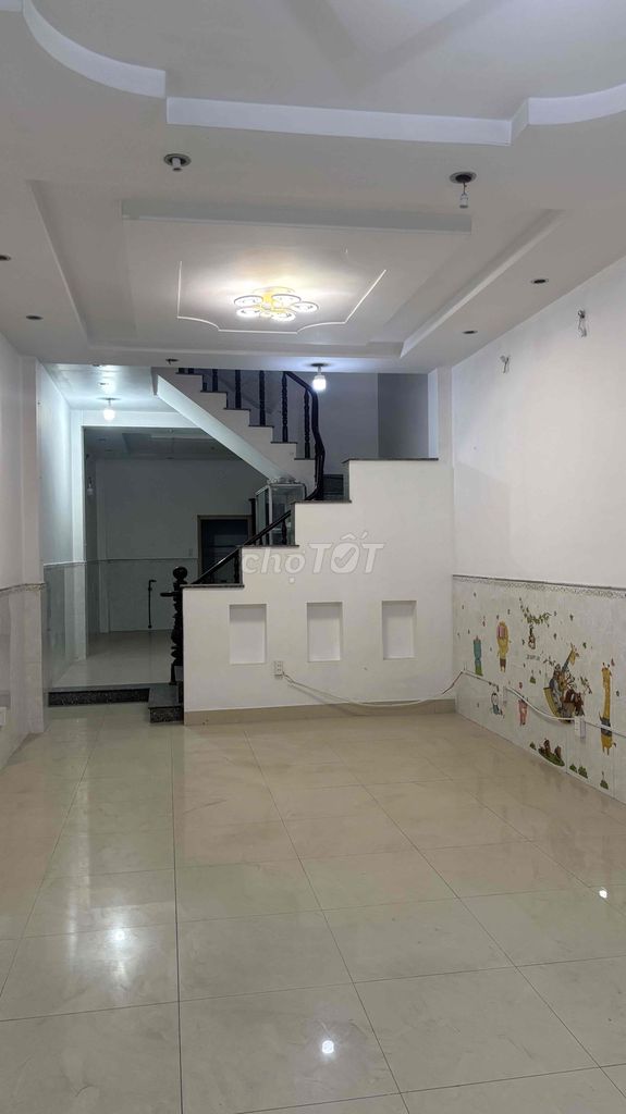 Аренда · 3 комн. · 100 м² · Quận Tân Phú, ул. Đường Nguyễn Văn Huyên