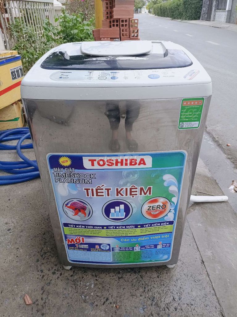 Máy giặt Toshiba 7kg Bạc giặt vắt êm ái siêu bền. Mua bán Máy giặt tại Quận Gò Vấp Tp Hồ Chí Minh được đăng bởi Lê Cường  hình 1