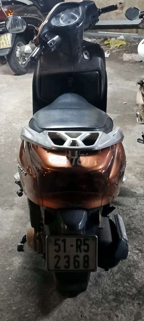 Honda Vision 2007, желтый