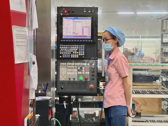 CÔNG NHÂN Q7, THU NHẬP LÊN ĐẾN 15TR, ĐI LÀM NGAY. Việc làm Công nhân tại Quận 7 Tp Hồ Chí Minh được đăng bởi Công ty TNHH Lập Phúc hình 2