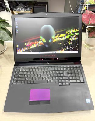 Alienware i9-8950HK Ram32 SSD512 + HDD1TB GTX 1070