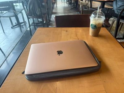 Cần bán Macbook air 2020 i3 8gb 256gb ,. Mua bán Laptop tại Thị xã Tân Uyên Bình Dương được đăng bởi Trần Thị lam